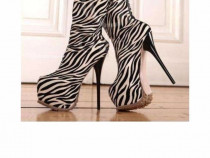 Valentino Giaro pantofi Zebra , Nr 37 cu platforma toc inalt