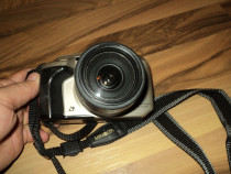 Aparat foto minolta vectis s-1 cu obiectiv 22-80mm