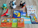 Pokemon - 4 jucării, 4 cartonașe și abțibilde