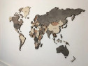 Harta lumii din lemn