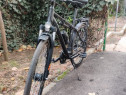 Bicicleta Bulls cross street