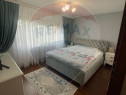 Apartament cu 3 camere de vânzare în zona Rovine
