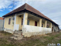 Casa situata în orasul Târgu-Carbunesti , Localitatea Flor
