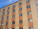 De vanzare bloc cu 90 de garsoniere, jumatate inchiriate ,renovate ,