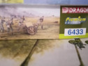 Kit macheta tun 1/35 Dragon 6433 7.5cm PaK 40 w/Heer Gun Crew