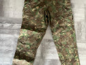 Pantaloni militar