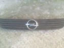 Grila radiator Opel Astra G