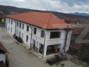 Pensiune de vanzare, 6 camere, 370 mp, zona Arcani