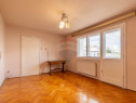 Apartament 3 camere de vanzare, 63mp, decomandat, boxa, A...