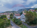 Apartament cu 3 camere in casa, curte proprie si garaj