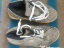 Pantofi sport-casual bărbătești marca Vans, mărimea 40,5