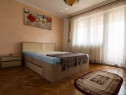 INCHIRIEZ apartament 3 camere decomandat,zona Vasile Aaron