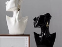 Vaze Moderne din Ceramică – Eleganță și Minimalism