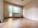 Apartament 3 camere, decomandat - zona Calea Bucuresti