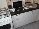 Inchiriez garsoniera decomandata in Deva, zona Zamfirescu, etaj 1,