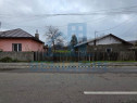Teren Carcea 923mp Intre case zona buna toate utilitatile...