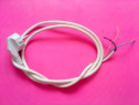 Cablu cu ștecher, alb