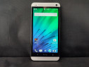 HTC One M7 argintiu