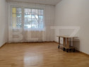 Apartament de vanzare, cu 2 camere, 40 mp utili, zona Carpat