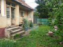 Casă bătr&acirc;nească de v&acirc;nzare &icirc;n Tărlungeni