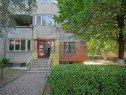 Spațiu comercial+ apartament, birouri, cabinete, vânzar...