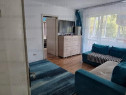 Apartament 2 camere, etaj 1/4, spatios, partial mobilat, zona Astra!