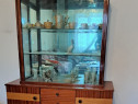 Vitrina / Dulap cu geamuri de sticla