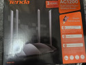 Router Tenda model cu 4 antene