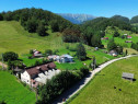 Pensiune de v&acirc;nzare in v&acirc;rf de munte la Ciocanu - l&acirc;ng...