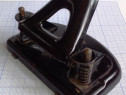 Perforator mecanic vechi pentru hartie, functional