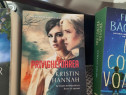 Cărțile "Privighetoarea" de Kristin Hannah ș.a.