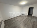 Apartament renovat 2 camere decomandate si balcon zona Rahov