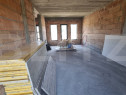 Casa in rosu, 93 mp , zona Martinesti