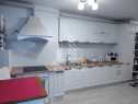 Apartament cu 2 camere, semidecomandat, bloc nou, zona So...