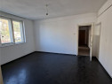 Apartament cu 2 camere, nemobilat
