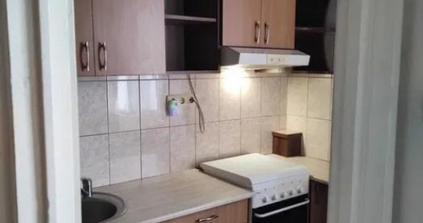 Garsoniera in zona umt