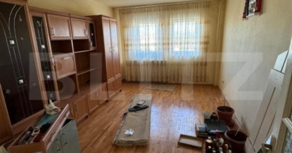Apartament cu 2 camere, in teius zona centrala.