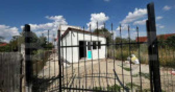 Casa p + 1 de 100 mp utili, cu 300 mp teren in zona preajba