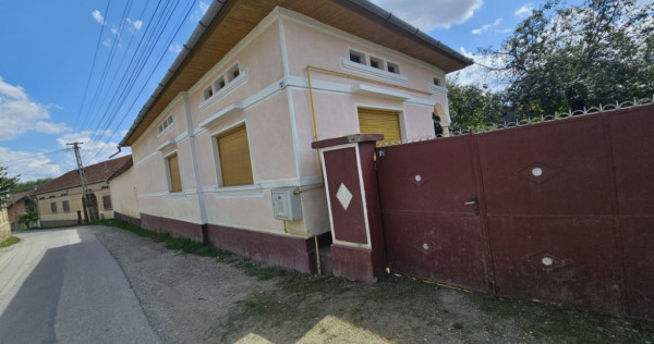Casă de vânzare în berivoi
