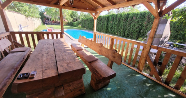 Casa p+m 5 camere,piscina, str vrancei baia mare teren 1000 mp sau sch