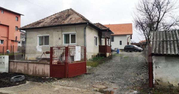 Casa individuala in zona linistita , corusu