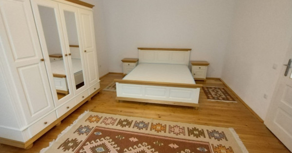 Inchiriez casa 2 camere,recent renovata,cu garaj,zona lazaret
