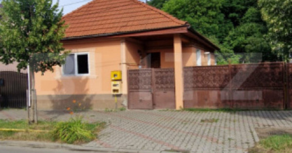 Casa de vanzare cu teren 350mp, zona valea budacului