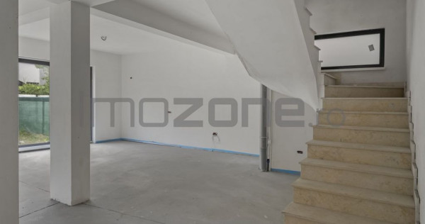 Casă nouă, complet finisată, aproape de metrou păcii ...