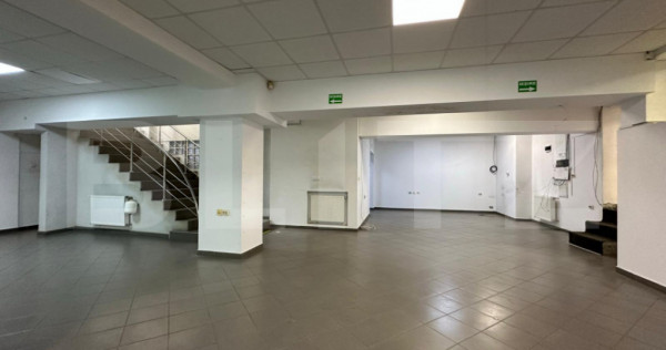Spațiu comercial de închiriat, 180 mp - zona centrală, cu