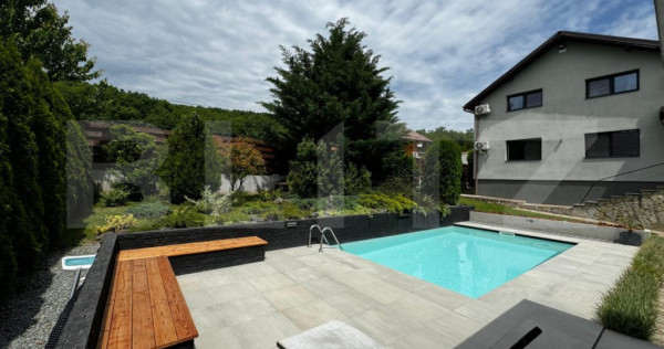 Vila cu piscina, afacere la cheie, 900 mp teren, zona sard -