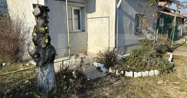 Casa calea domnească 70mp, teren 350mp