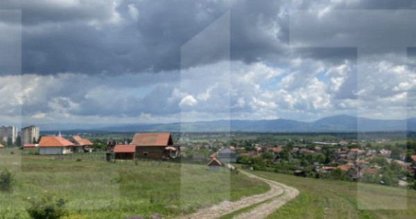 Teren cu potențial – 500 mp pe dealul partizanilor