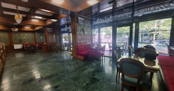 Inchiriere si vanzare spatiu comercial in zona dristor-rm...