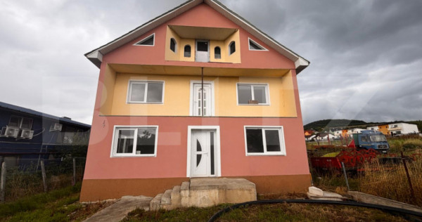 Casa de vanzare, 230 mp + teren de 1500 mp, zona subcetate